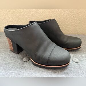 Sorel Black Leather Block Heel Mule Slip On Clogs